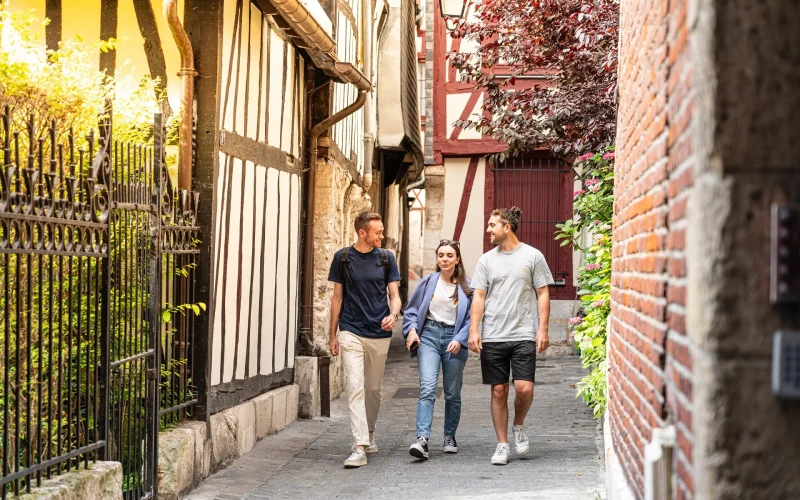 Etudiants dans les rues de Rouen
