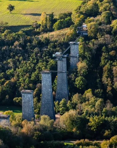 Le viaduc de Souleuvre, d’une ligne de chemin de fer à un parc à sensations